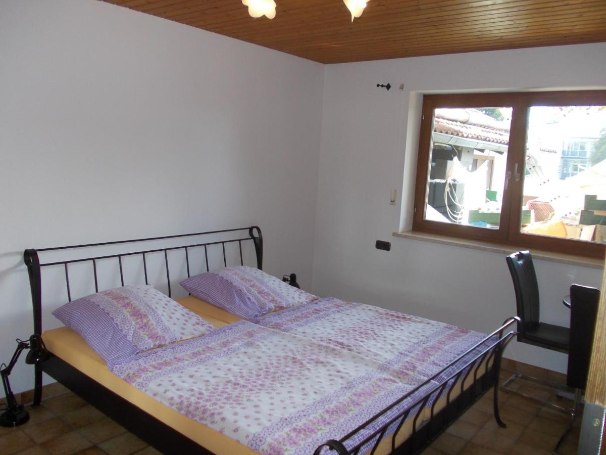 Xxl Apartment, 10 Beds, 4 Sleep-Rooms, 140Qm, 2 Wc, 2 Shower && Bruckmühl Esterno foto