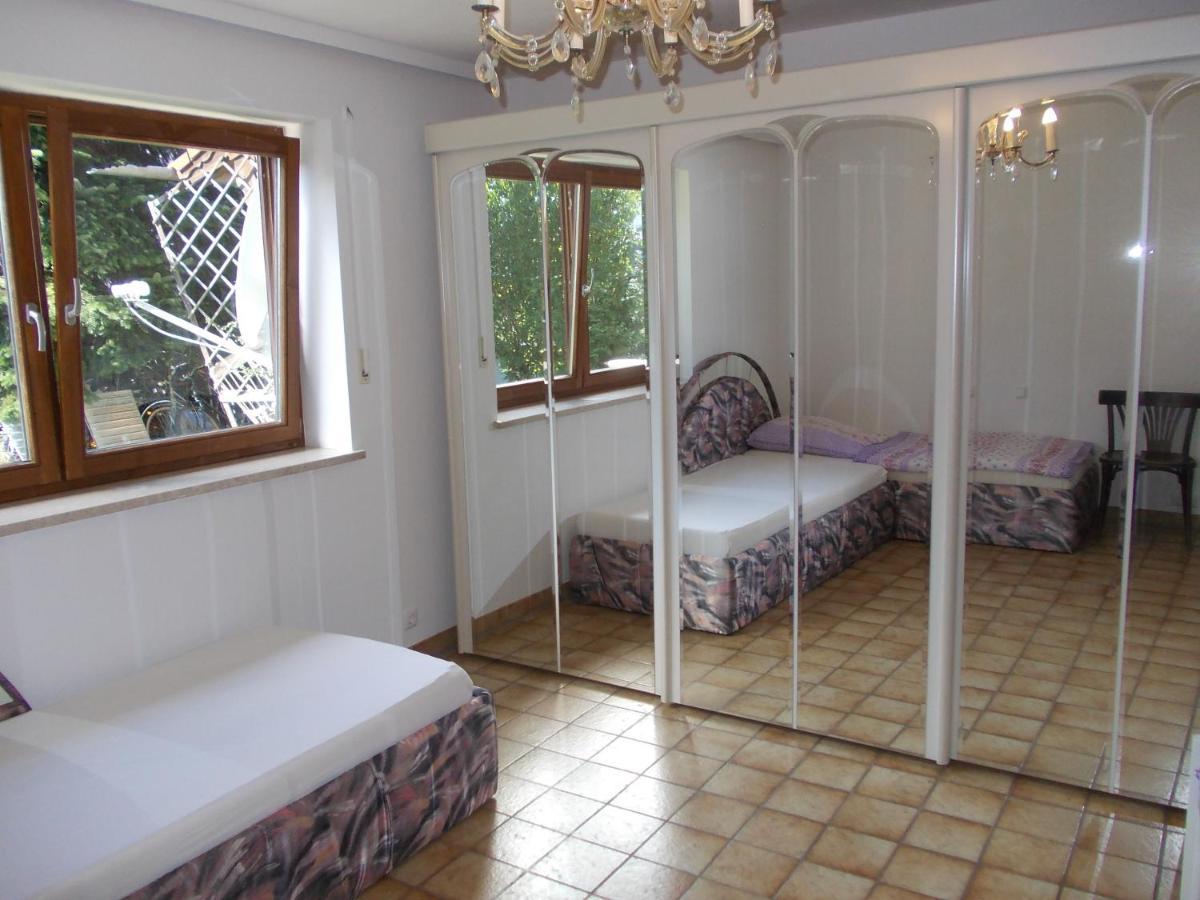 Xxl Apartment, 10 Beds, 4 Sleep-Rooms, 140Qm, 2 Wc, 2 Shower && Bruckmühl Esterno foto