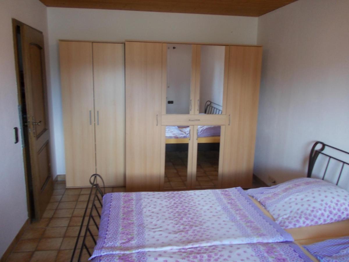 Xxl Apartment, 10 Beds, 4 Sleep-Rooms, 140Qm, 2 Wc, 2 Shower && Bruckmühl Esterno foto